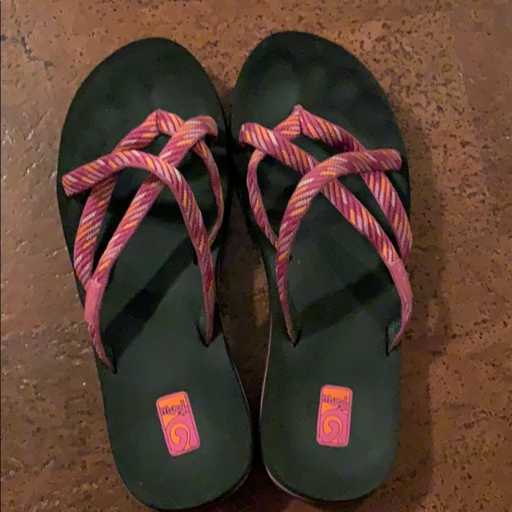Very comfy flip flops